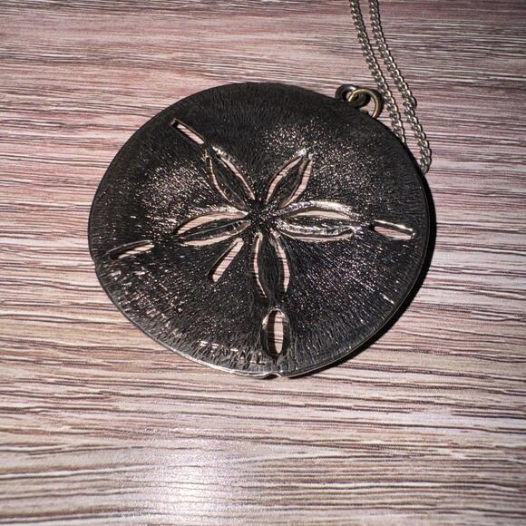 Signed Zentall AM Pewter Silver Tone Sand Dollar Pendant Necklace J5 - Picture 3 of 4